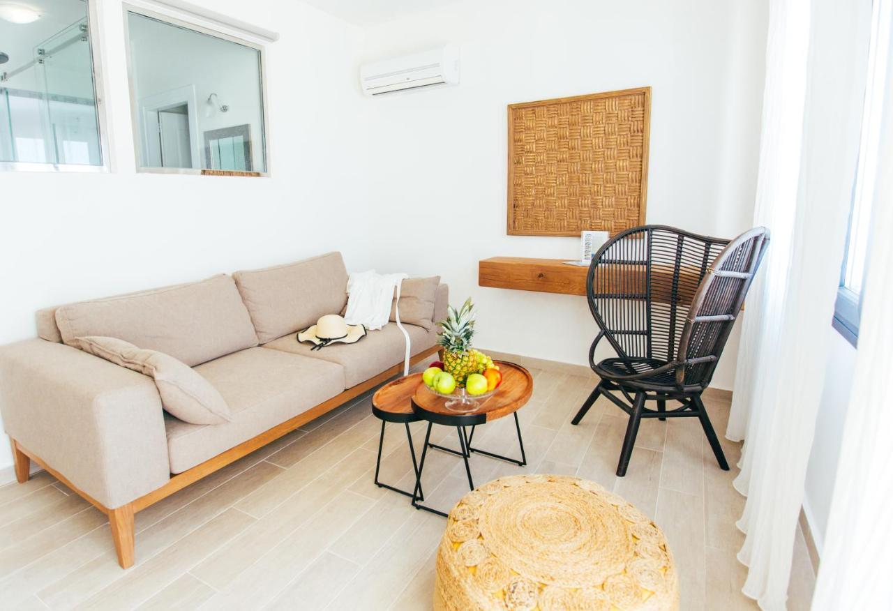 La Maltese Oia Luxury Suites Exteriér fotografie