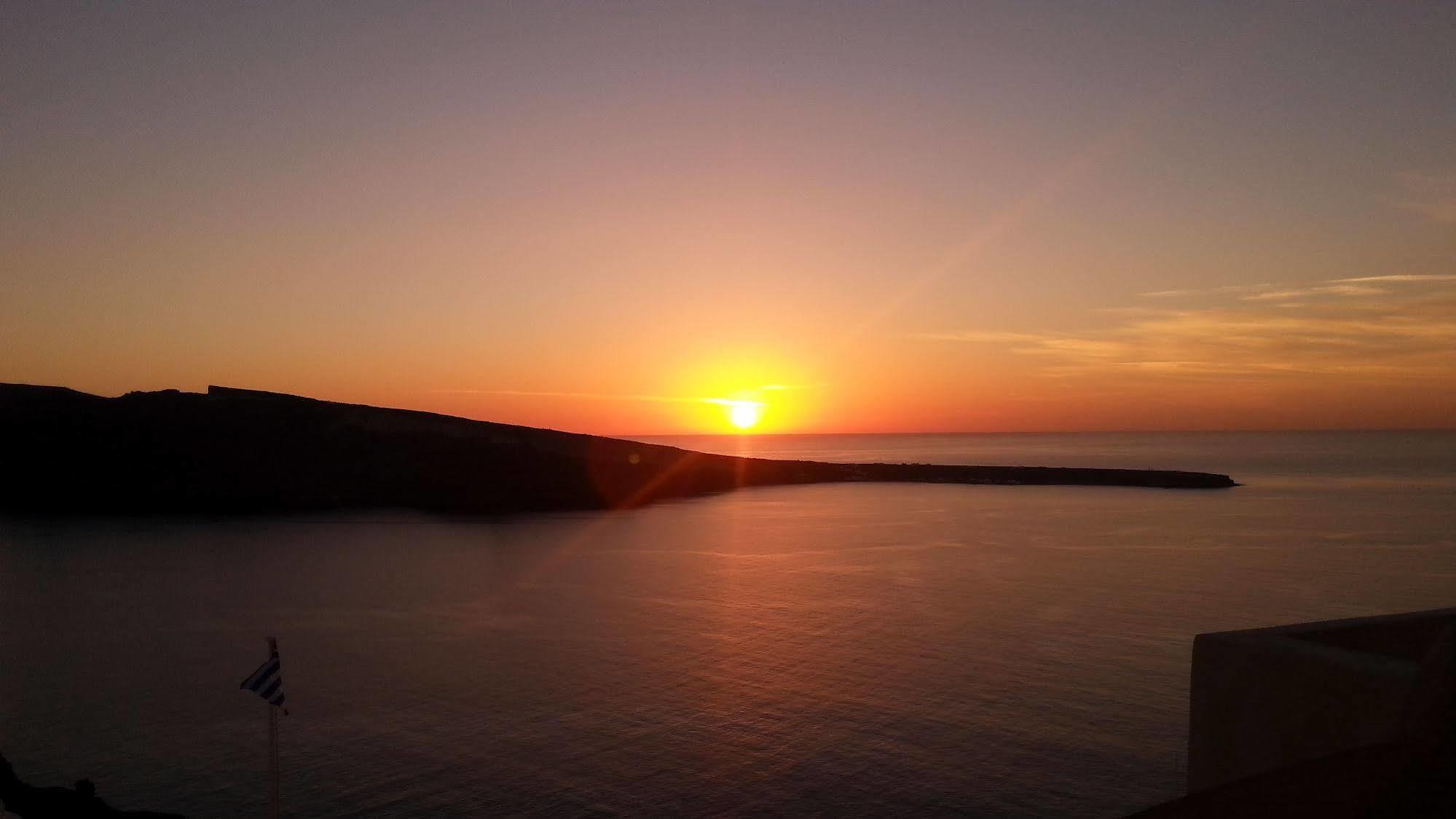 La Maltese Oia Luxury Suites Exteriér fotografie